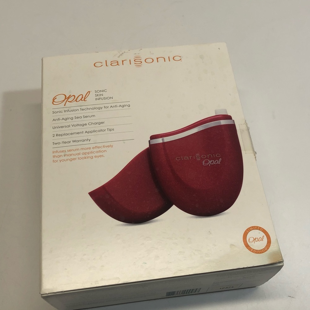 Clarisonic, red Opal , good condition.